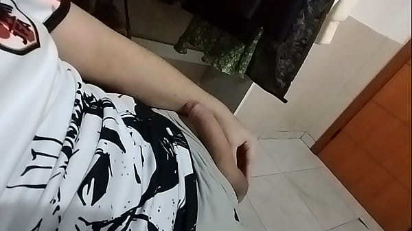 Bah gostoso exibindo seu dote branco
