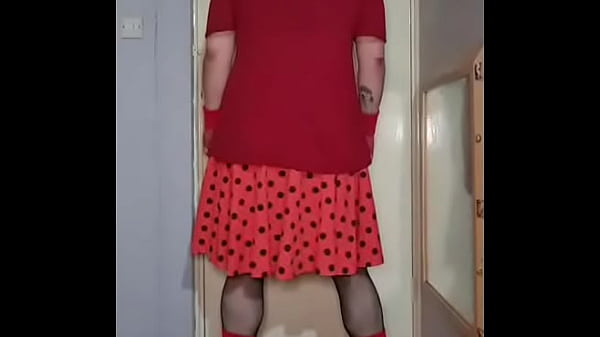 its a new year and more peeing videos to come besides this one so enjoy as i swallow