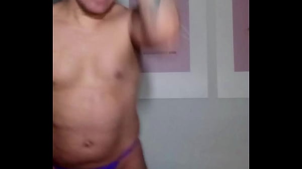 Showing my hole and putting something inside my ass in a solo Cam